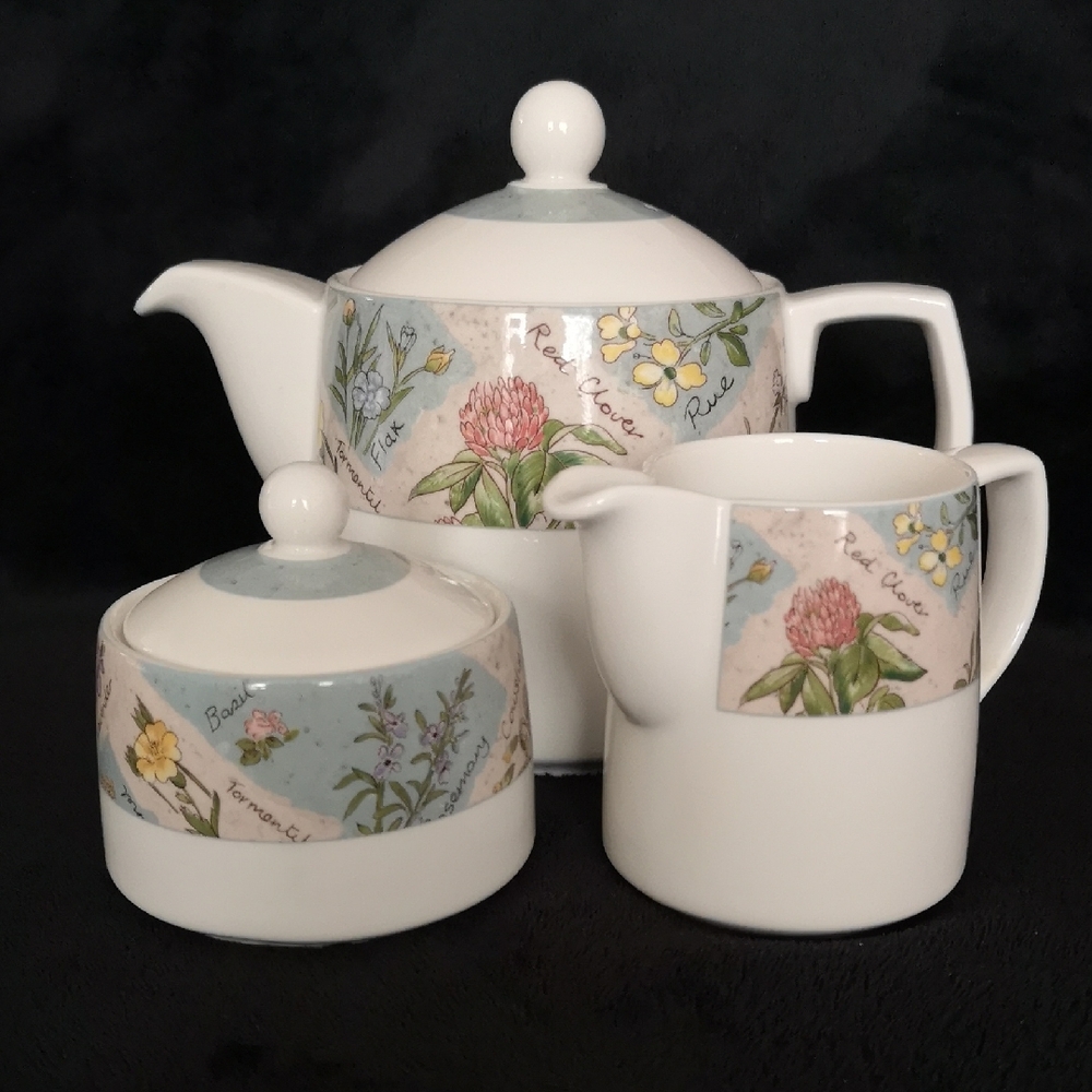Royal Doulton Wildflowers Pattern Teapot, Creamer and Covered Sugar Bowl Set